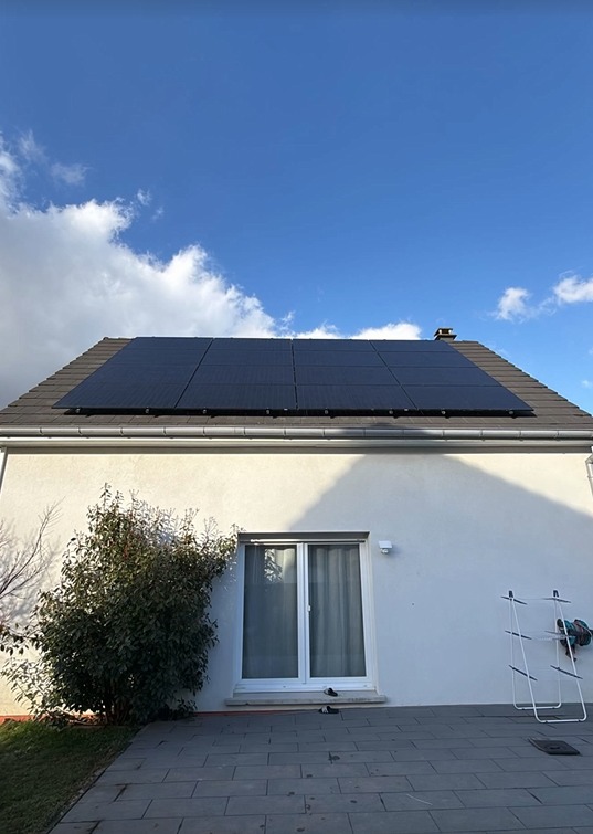 installation de panneaux solaires sur toiture résidentielle en alsace