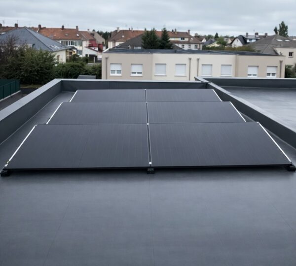 pose de panneaux photovoltaïques sur toit plat – solution solaire performante